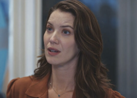 Vênus (Nathalia Dill) em Família é Tudo