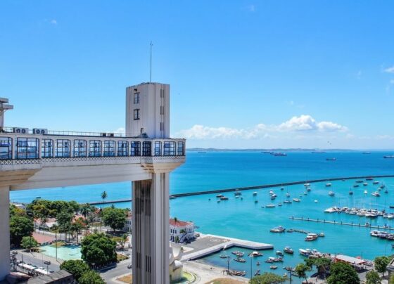 Elevador Lacerda, em Salvador; cidade lidera intenções de viagens a lazer em 2024