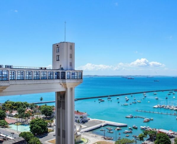 Elevador Lacerda, em Salvador; cidade lidera intenções de viagens a lazer em 2024