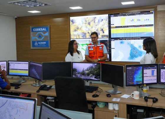 Ana Paula visita sede da Codesal em dia em que Salvador teve mais de 100 mm de chuvas