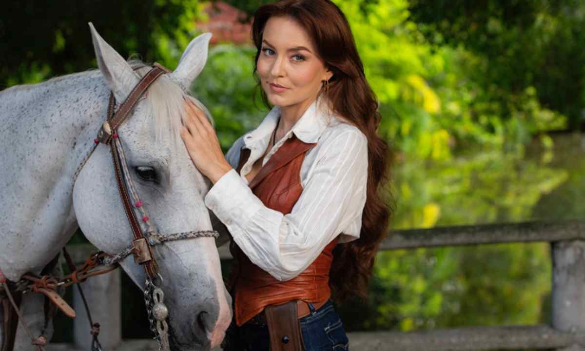 Resumo de Domênica Montero