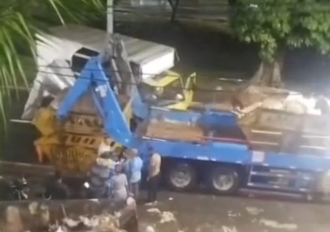 Agente da Limpurb morre após ser esmagado por contêiner em Salvador