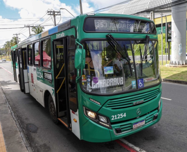 Estado de greve é aprovado pelos Rodoviários em Salvador após reunião