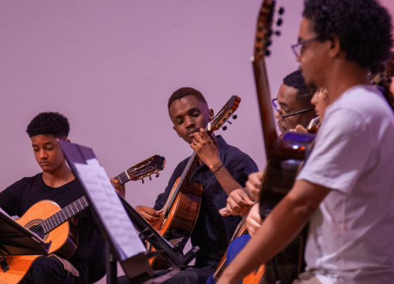 Neojiba leva cultura ao metrô de Salvador com apresentação gratuita