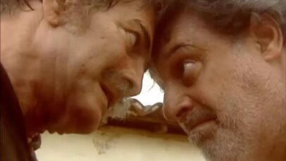 Cena marcante protagonizada por Tarcísio Meira e Antônio Fagundes, em 'O Rei do Gado' (Foto: Reprodução/Youtube/TV Globo)