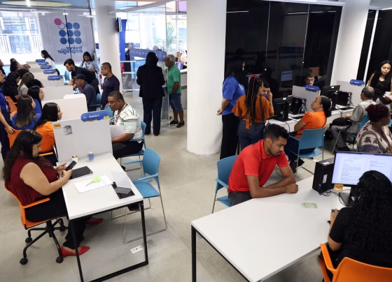 Dia D reúne 373 vagas de emprego para pessoas com deficiência no Simm