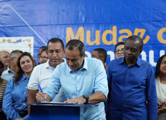 Prefeitura entrega 133 casas requalificadas pelo Morar Melhor na Engomadeira