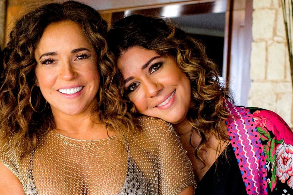 Daniela Mercury e esposa