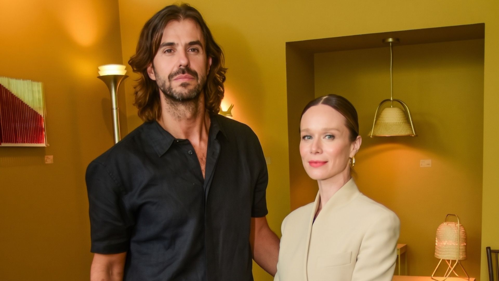 Mariana Ximenes e namorado Tiago Pessôa