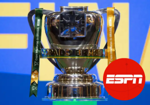 Taça da Copa do Brasil com a marca da ESPN