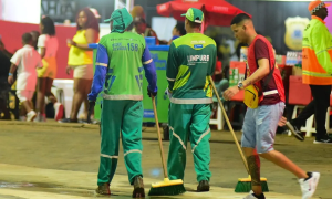 Greve da limpeza urbana em Salvador começa em 1º de novembro após impasse salarial