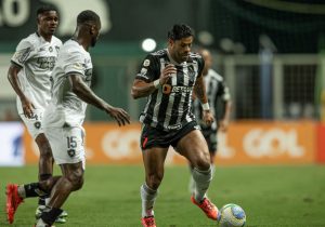 Hulk dispara contra Luiz Henrique, do Botafogo: “Longe de ser