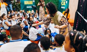 Mais de mil pessoas visitam Mundo Encantado da Criança na Bienal do Livro