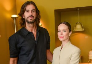 Mariana Ximenes e namorado Tiago Pessôa