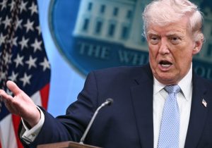 Mico internacional! Donald Trump passa vergonha com post bizarro, deleta