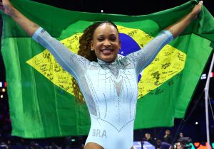 Rebeca Andrade conquista o tri no Mundial de Ginástica na