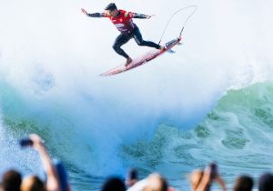 Surfe: Medina é vice-campeão em Peniche e sobe para 4º